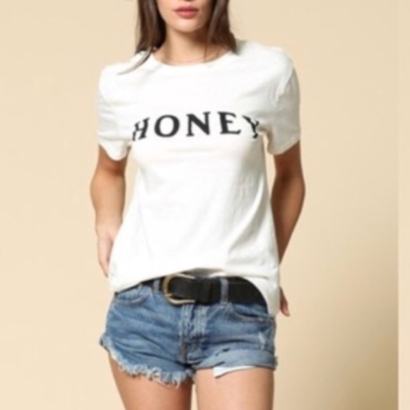 HONEY graphic Tee🚨PRICE FIRM🚨 - Picture 2 of 8